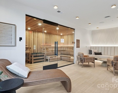 1007 S Mint Street - Photo Thumbnail 7