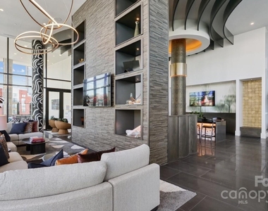 1007 S Mint Street - Photo Thumbnail 12
