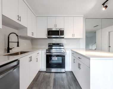 471 Kirk Road - Photo Thumbnail 10