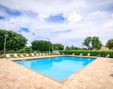 117 Waterside Drive - Photo Thumbnail 16