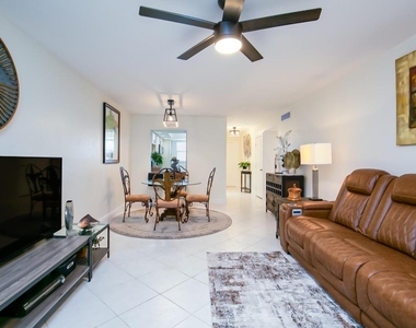 1225 Carlton Court - Photo Thumbnail 7