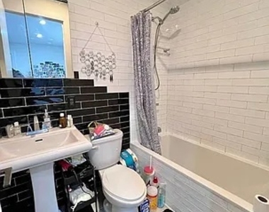 2514 Cortelyou Road - Photo Thumbnail 3