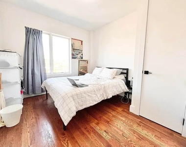2514 Cortelyou Road - Photo Thumbnail 6