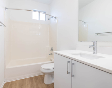 27105 Silver Oak Lane - Photo Thumbnail 20