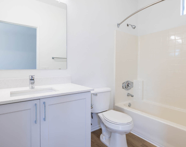 27105 Silver Oak Lane - Photo Thumbnail 19
