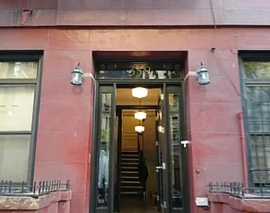 W 51st St - Photo Thumbnail 1