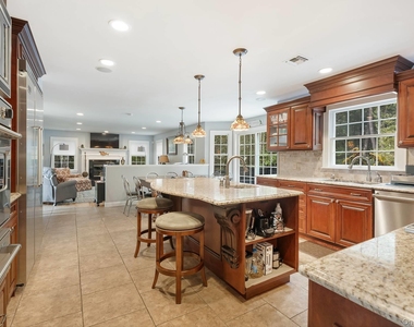 156 Maggie Drive - Photo Thumbnail 4