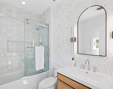 510 Abrahams Path - Photo Thumbnail 26
