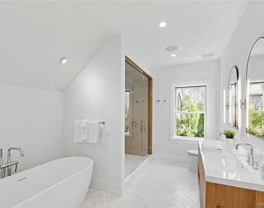 510 Abrahams Path - Photo Thumbnail 16
