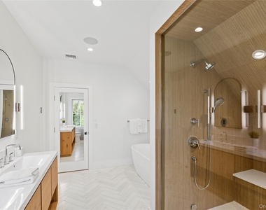 510 Abrahams Path - Photo Thumbnail 17