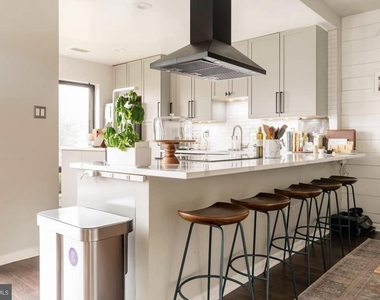 114 Roberts Lane - Photo Thumbnail 4