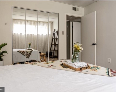 114 Roberts Lane - Photo Thumbnail 15