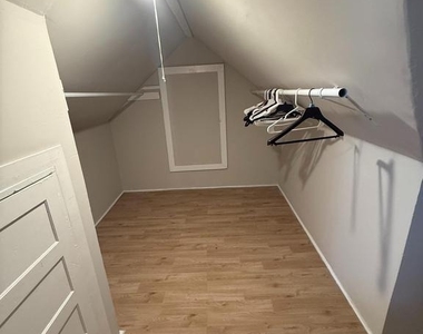 812 Edgewood Avenue - Photo Thumbnail 6