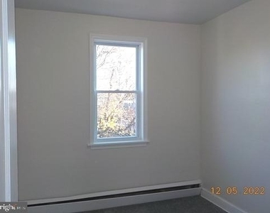 507 Barrett Street - Photo Thumbnail 10