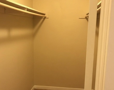 1000 W 26th St - Photo Thumbnail 3