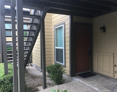 1000 W 26th St - Photo Thumbnail 6