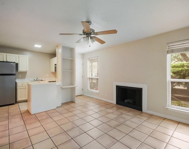 1000 W 26th St - Photo Thumbnail 8