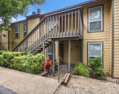 1000 W 26th St - Photo Thumbnail 5