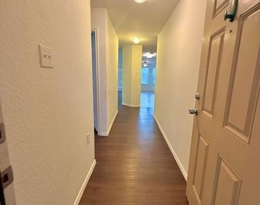 314 Paddington Dr - Photo Thumbnail 1