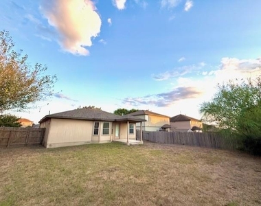 314 Paddington Dr - Photo Thumbnail 11
