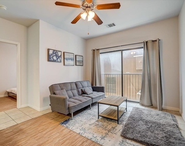 2515 Pearl - Photo Thumbnail 2