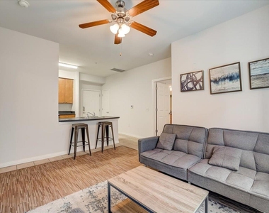 2515 Pearl - Photo Thumbnail 3