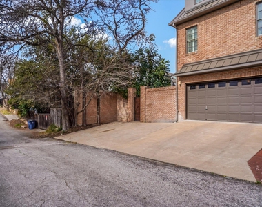 3705 Gilbert St - Photo Thumbnail 34