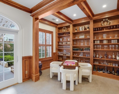 3705 Gilbert St - Photo Thumbnail 9