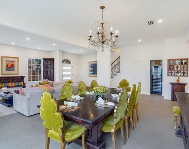 3705 Gilbert St - Photo Thumbnail 3