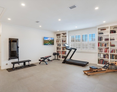 3705 Gilbert St - Photo Thumbnail 20
