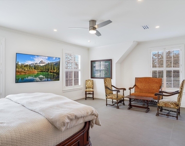 3705 Gilbert St - Photo Thumbnail 26