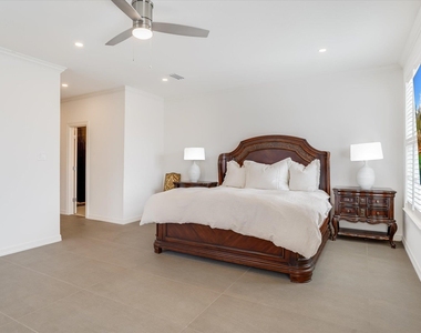 3705 Gilbert St - Photo Thumbnail 25