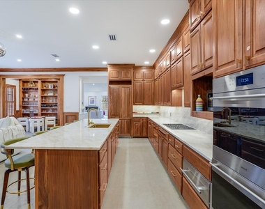 3705 Gilbert St - Photo Thumbnail 7