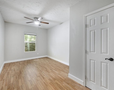 2511 San Gabriel St - Photo Thumbnail 23