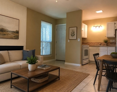 1000 W 26th St - Photo Thumbnail 11