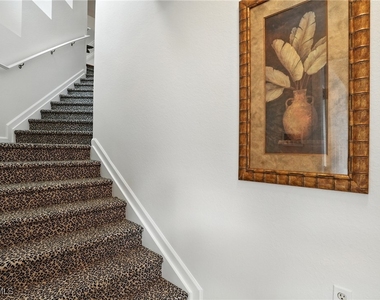 10080 Valiant Court - Photo Thumbnail 34