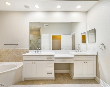 5051 Indigo Bay Boulevard - Photo Thumbnail 17