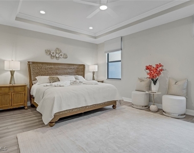 12973 Pembroke Drive - Photo Thumbnail 8