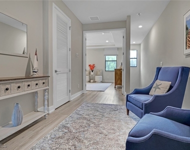 12973 Pembroke Drive - Photo Thumbnail 7