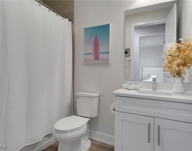 12973 Pembroke Drive - Photo Thumbnail 14