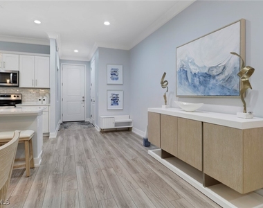 12973 Pembroke Drive - Photo Thumbnail 3