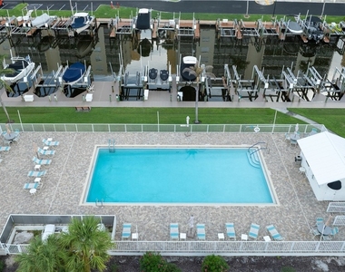 4371 Bay Beach Lane - Photo Thumbnail 18