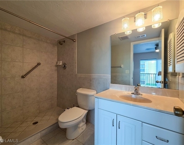 4371 Bay Beach Lane - Photo Thumbnail 12