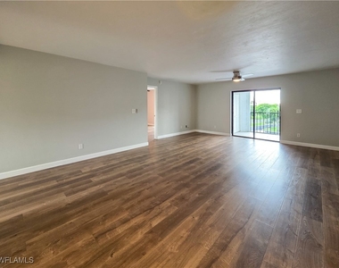 4371 Bay Beach Lane - Photo Thumbnail 8