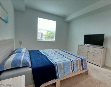 18461 Copperhead Court N - Photo Thumbnail 10