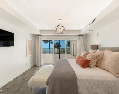 3377 Gulf Shore Boulevard N - Photo Thumbnail 11