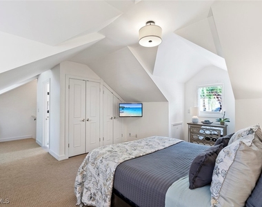 2700 Treasure Lane - Photo Thumbnail 28