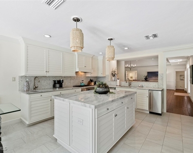2700 Treasure Lane - Photo Thumbnail 14