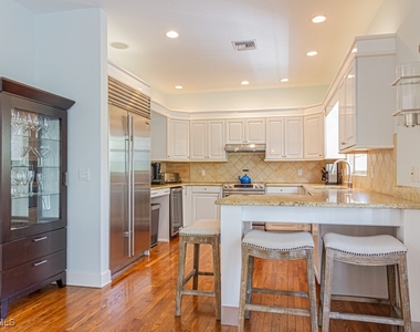 877 7th Street S - Photo Thumbnail 9