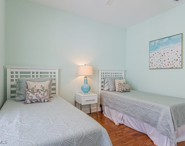 877 7th Street S - Photo Thumbnail 18